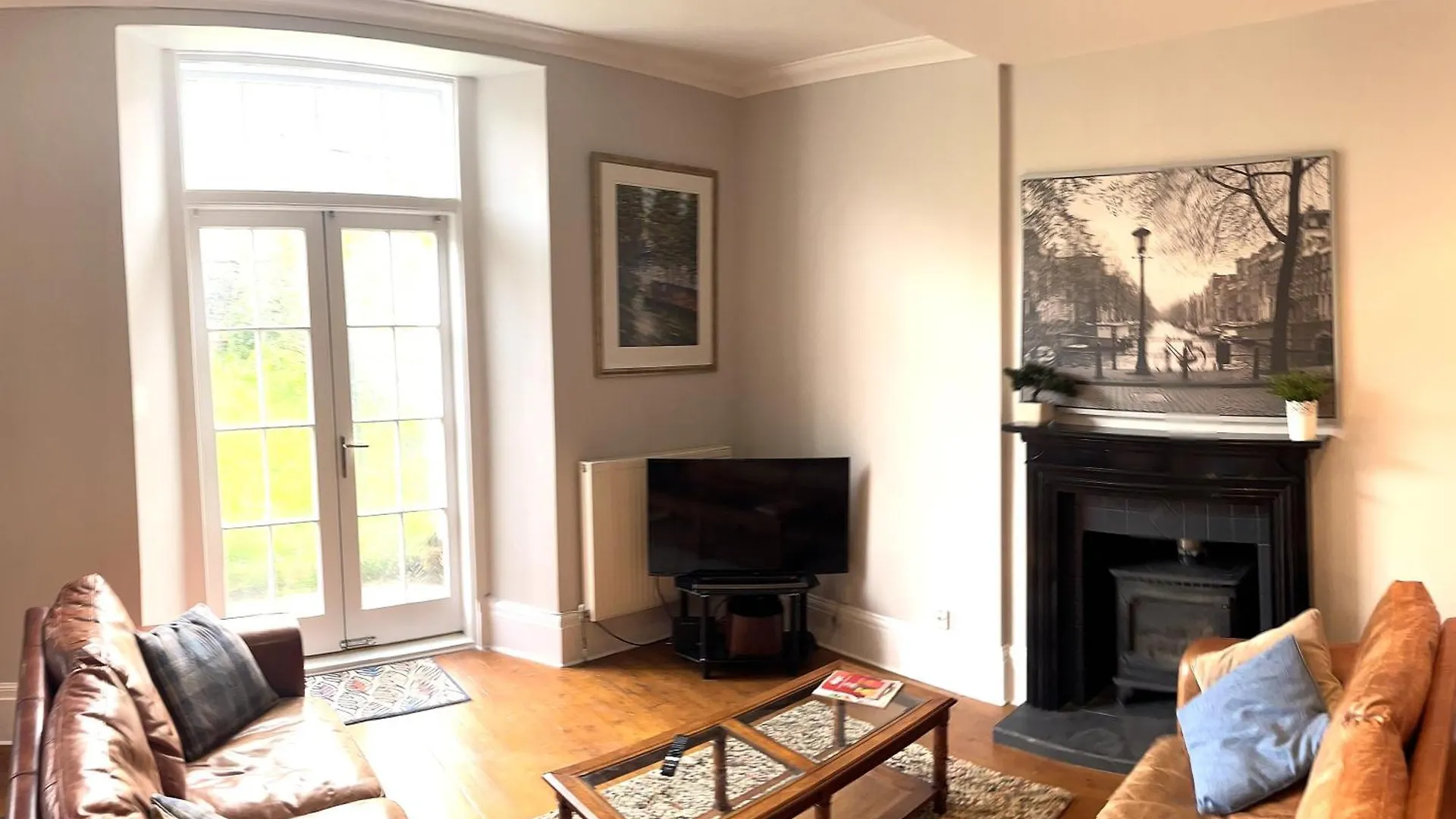 Spacious New Town Garden Flat Edimburgo